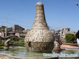 mate burilado del parque la identidad de huancayo